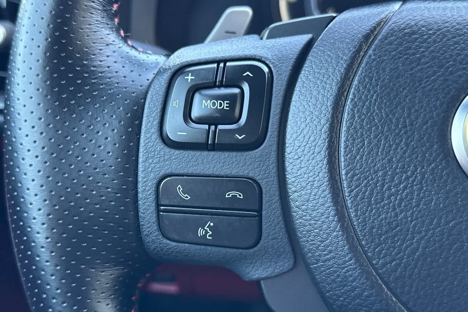 Used 2025 Lexus IS 500 w/ Accessory Package 2 RWD image 30