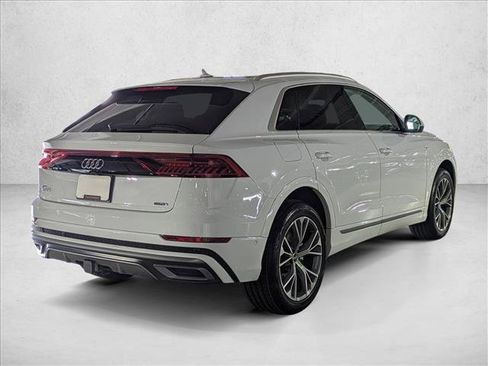 Used 2023 Audi Q8 Premium Plus w/ Premium Plus Package AWD/4WD image 5