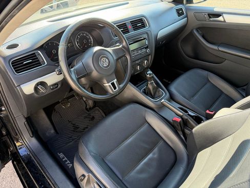 Used 2013 Volkswagen Jetta SE image 10