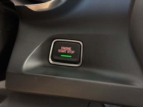 Used 2019 Chevrolet Camaro SS RWD image 17