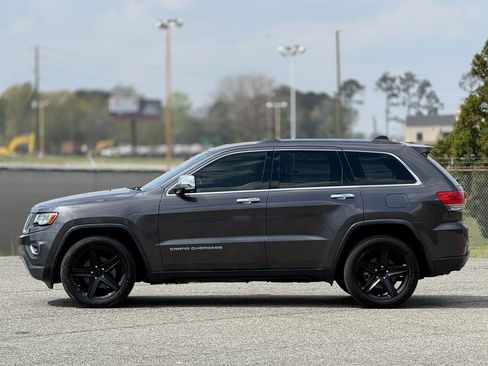 Used 2016 Jeep Grand Cherokee Limited w/ Luxury Group II RWD image 8