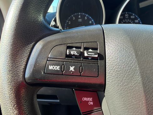 Used 2013 MAZDA MAZDA3 i Sport FWD image 24
