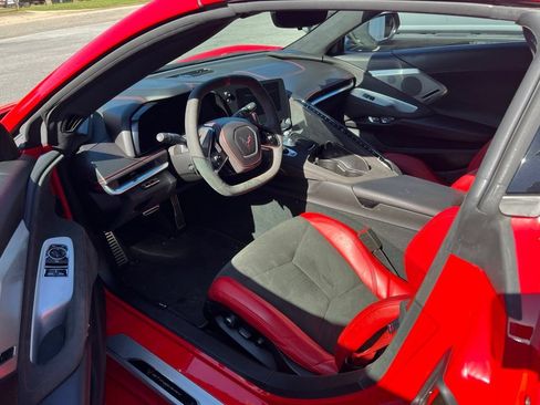 Used 2021 Chevrolet Corvette Stingray Premium Cpe w/ Z51 Performance Package RWD image 5