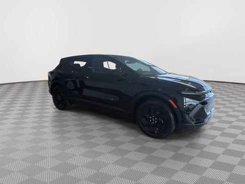 New 2026 Chevrolet Equinox EV LT w/ Comfort Package image 13