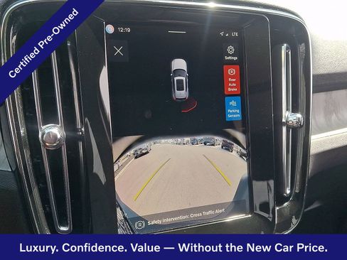 Certified 2025 Volvo XC40 B5 Core AWD/4WD image 19