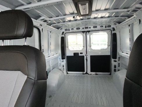 New 2025 RAM ProMaster 1500 w/ Convenience Group FWD image 45