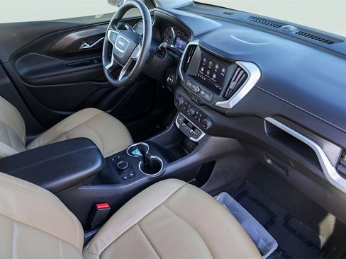 Used 2023 GMC Terrain SLE w/ Driver Convenience Package image 31