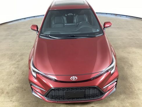 Used 2023 Toyota Corolla XSE FWD image 4