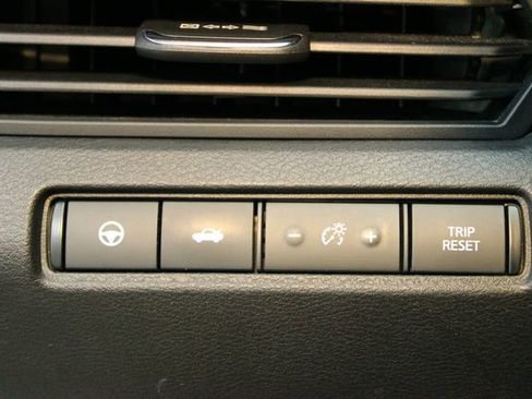 Used 2019 Nissan Altima 2.5 SV AWD/4WD image 19