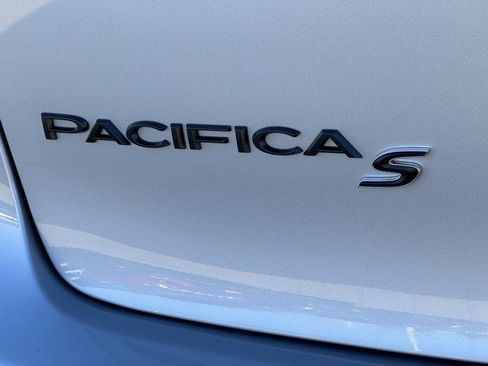 New 2026 Chrysler Pacifica Limited w/ S Appearance Package image 42