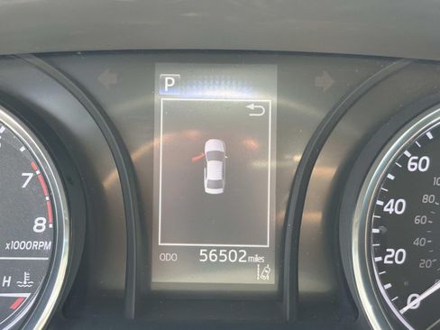 Used 2019 Toyota Camry SE FWD image 28