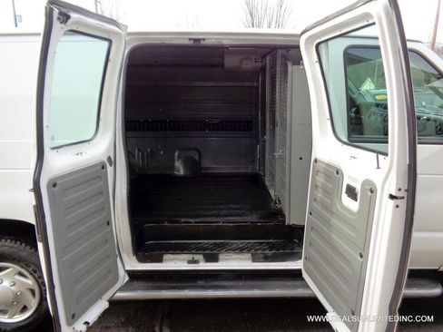Used 2013 Ford E-250 and Econoline 250 w/ PWR Group image 15