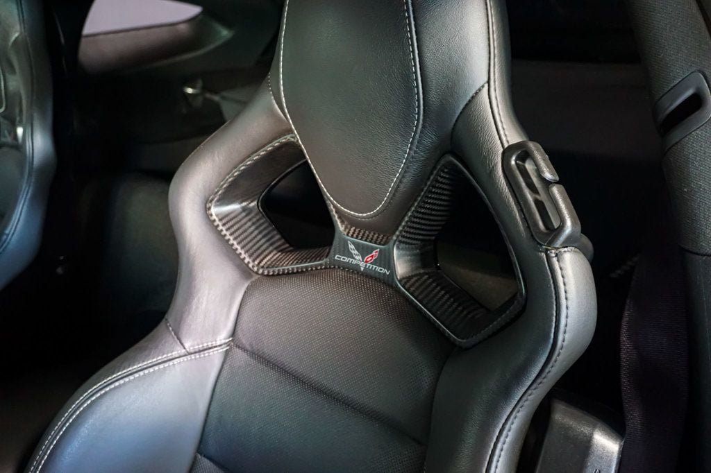 Used 2016 Chevrolet Corvette Z06 w/ Z07 Performance Package RWD image 81