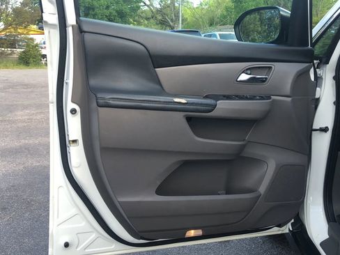 Used 2016 Honda Odyssey EX-L image 19