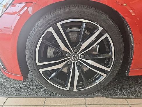 Used 2019 Volvo S60 T6 R-Design image 39
