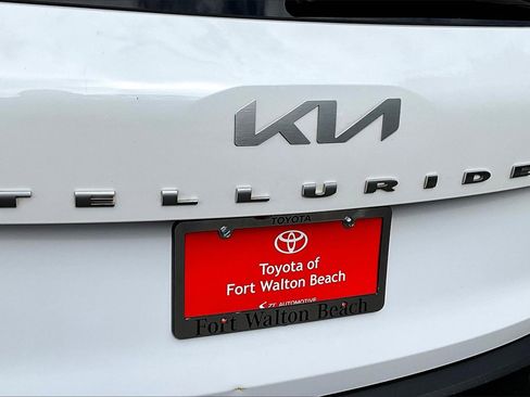 Used 2022 Kia Telluride S image 21