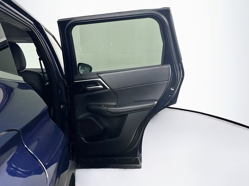 Used 2024 Mitsubishi Outlander SE image 31