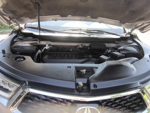 Used 2017 Acura MDX w/ Technology Package AWD/4WD image 35