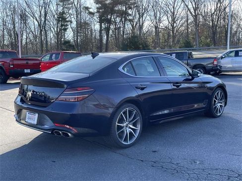 Used 2023 Genesis G70 2.0T image 5