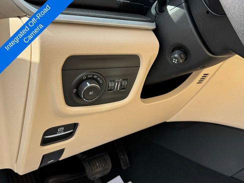 New 2025 Jeep Grand Cherokee Limited w/ Luxury Tech Group II image 20