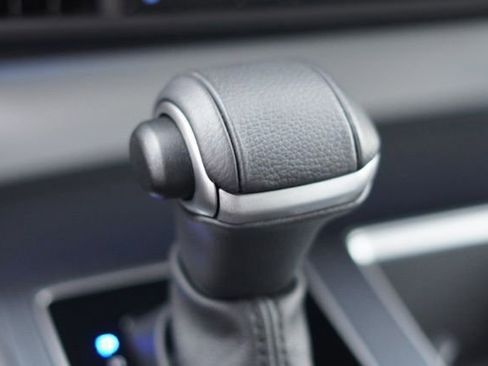 Used 2024 Toyota Sienna XSE image 27