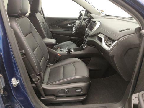 Used 2022 GMC Terrain SLT image 21