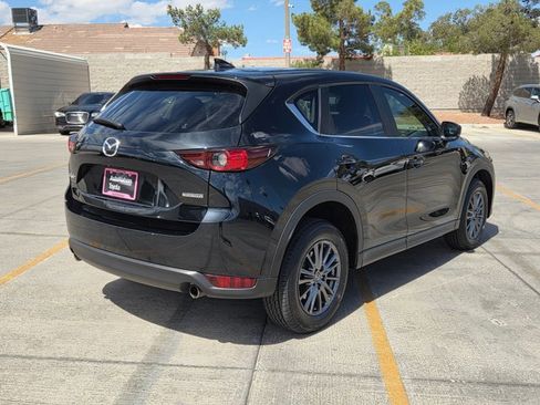Used 2020 MAZDA CX-5 Touring FWD image 5