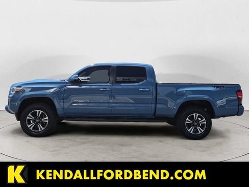 Used 2019 Toyota Tacoma TRD Sport w/ Technology Package RWD image 8