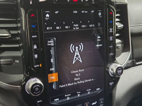 Used 2020 RAM 2500 Laramie image 6