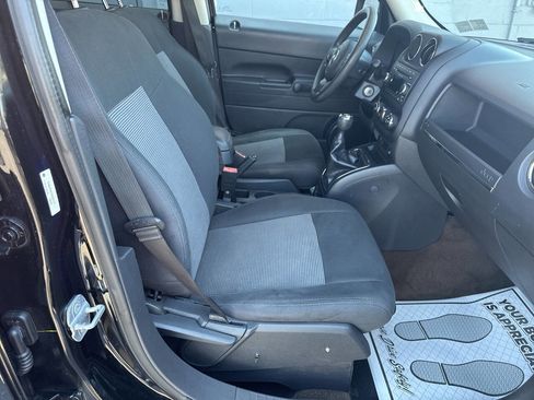 Used 2014 Jeep Patriot Sport w/ Tire & Wheel Group image 22