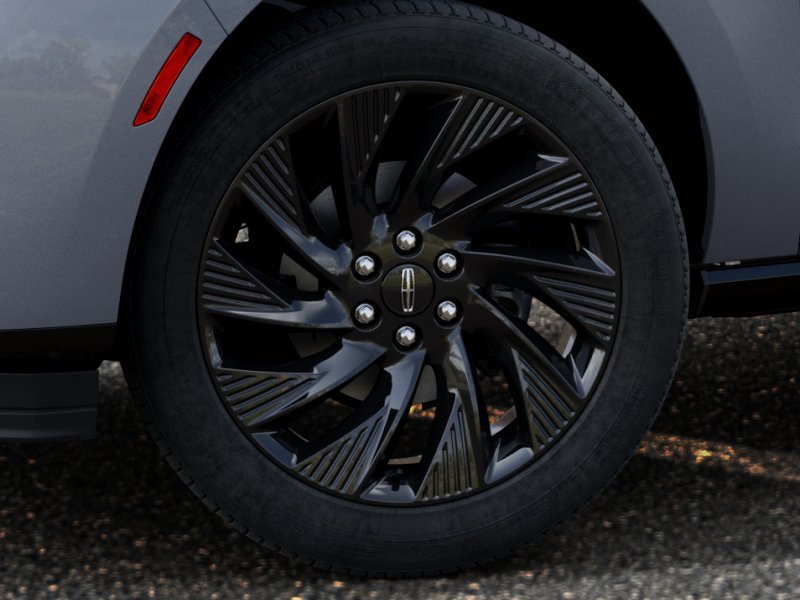 New 2027 Lincoln Navigator Reserve w/ Jet Appearance Package AWD/4WD image 19