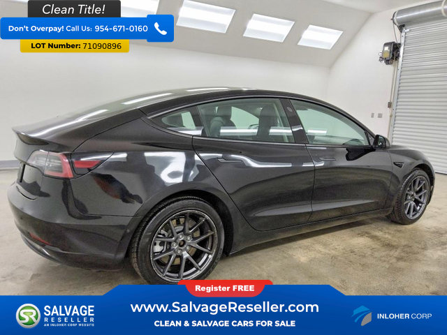 Used 2022 Tesla Model 3 RWD image 4