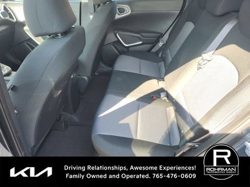 Used 2024 Kia Soul LX FWD image 9
