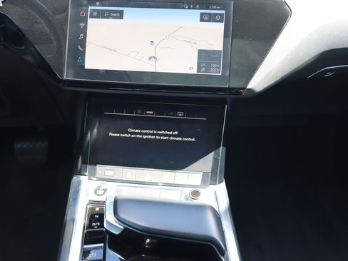 Used 2021 Audi e-tron Premium w/ Convenience Plus Package AWD/4WD image 11