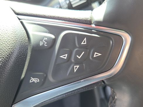 Used 2025 Chevrolet Malibu RS FWD image 25