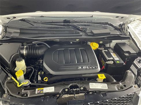 Used 2015 Dodge Grand Caravan SXT image 20