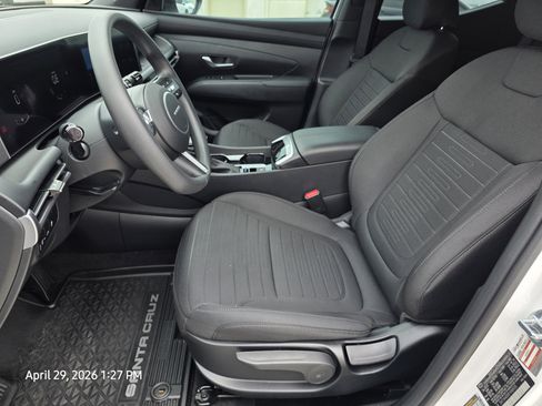 Certified 2026 Hyundai Santa Cruz SE FWD image 11
