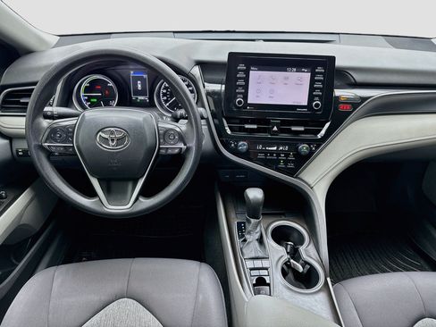 Used 2022 Toyota Camry LE FWD image 14