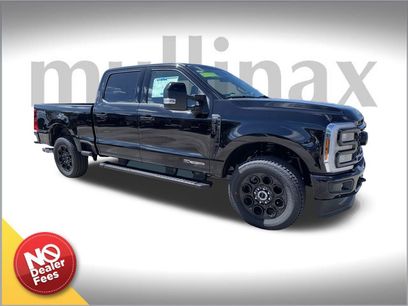 New 2026 Ford F250 Lariat w/ Black Appearance Package