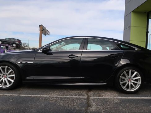 Used 2016 Jaguar XJ R-Sport image 4