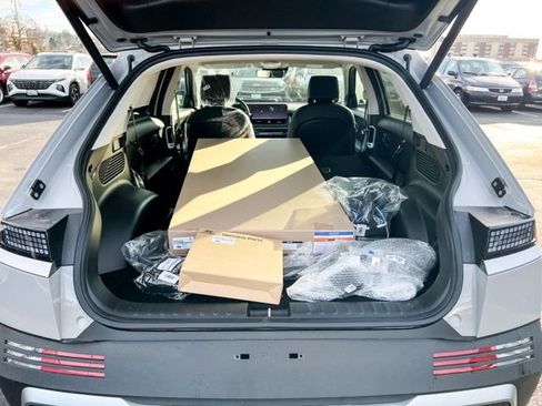 New 2026 Hyundai Ioniq 5 SEL image 11