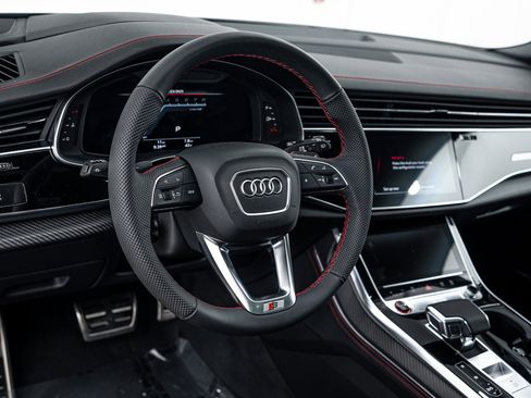 New 2026 Audi SQ8 Prestige image 9