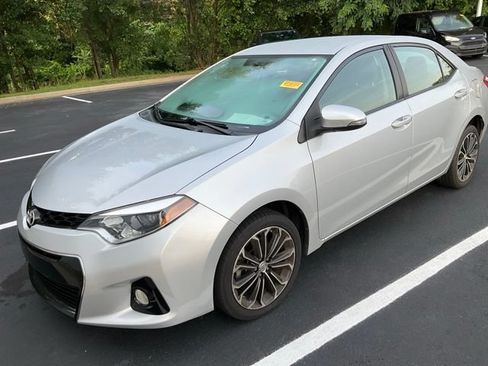 Used 2016 Toyota Corolla S FWD image 10