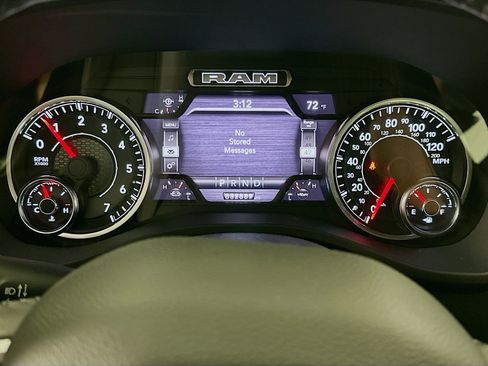 Used 2022 RAM 1500 Big Horn AWD/4WD image 18