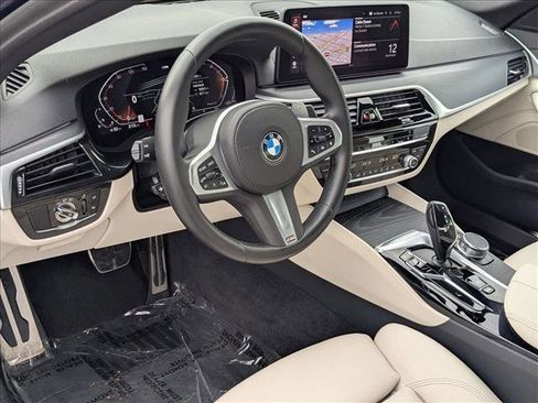 Used 2023 BMW 540i w/ M Sport Package image 10