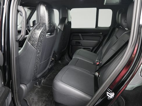 New 2026 Land Rover Defender 110 AWD/4WD image 6