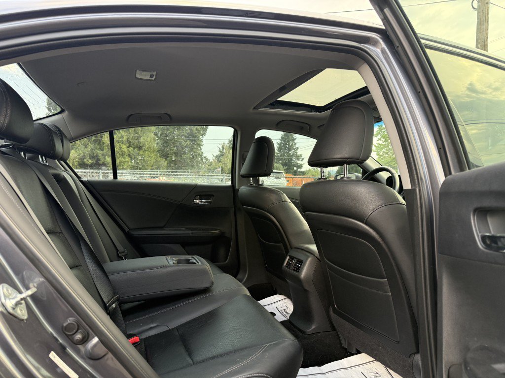 Used 2013 Honda Accord EX-L image 18
