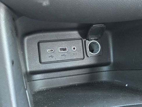 Used 2021 Chevrolet Equinox LT w/ Driver Convenience Package FWD image 19