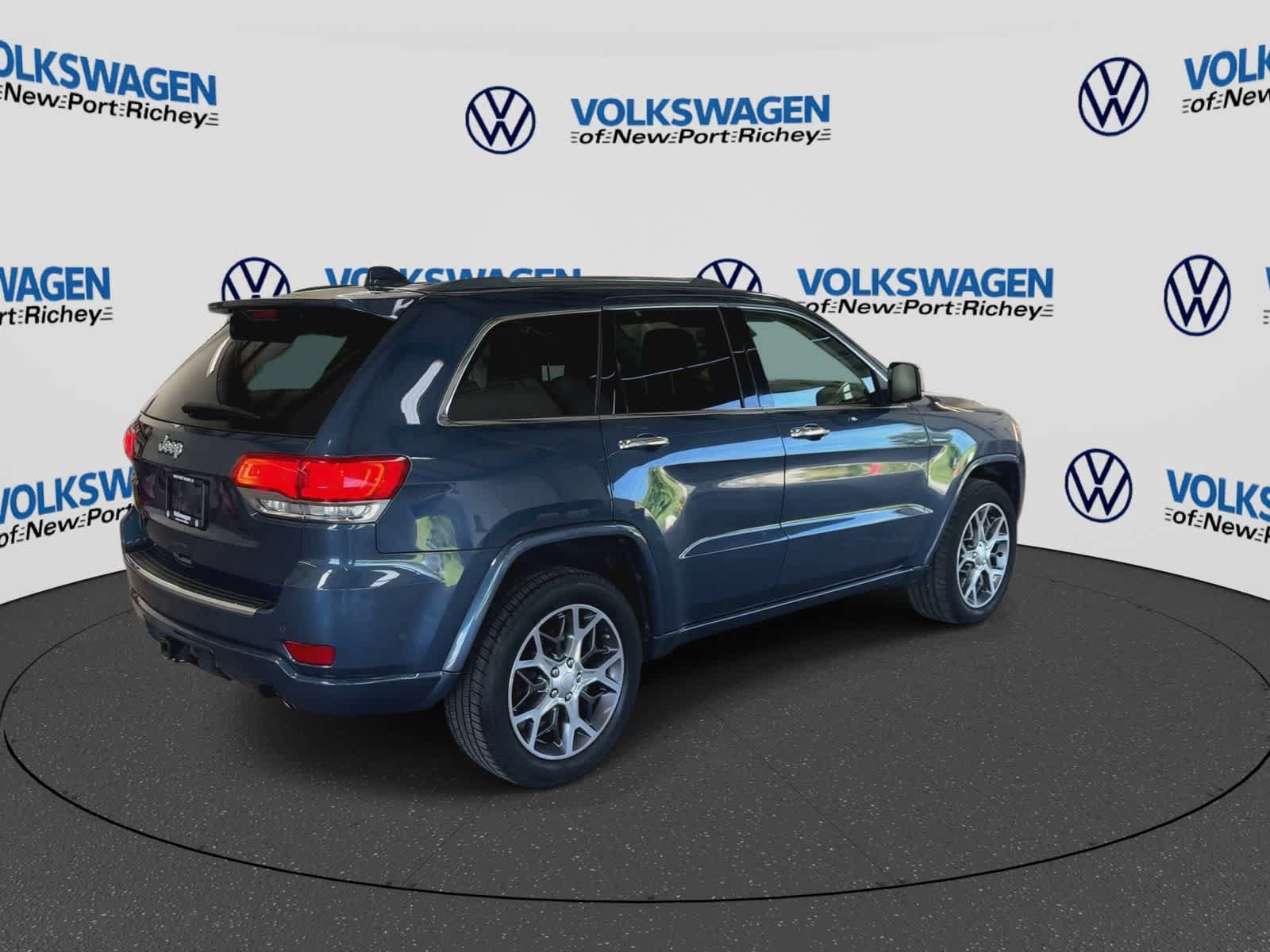 Used 2019 Jeep Grand Cherokee Overland AWD/4WD image 8