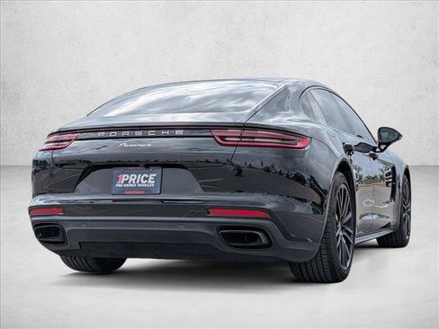 Used 2018 Porsche Panamera image 5